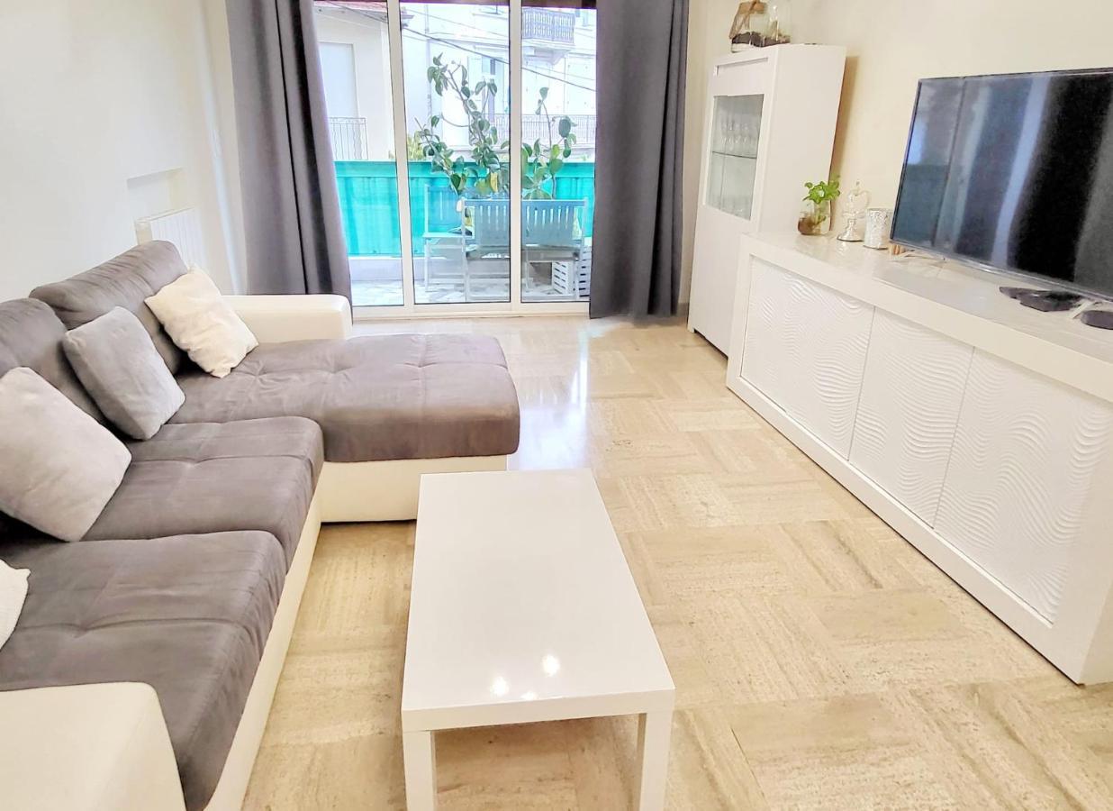 Cannes : Spacious Apartment Екстер'єр фото